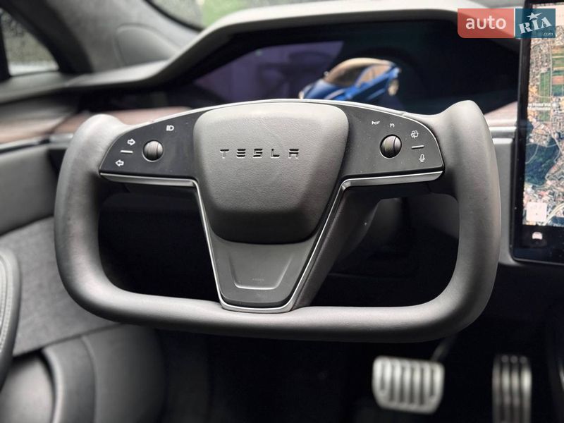 Лифтбек Tesla Model S 2022 в Запорожье