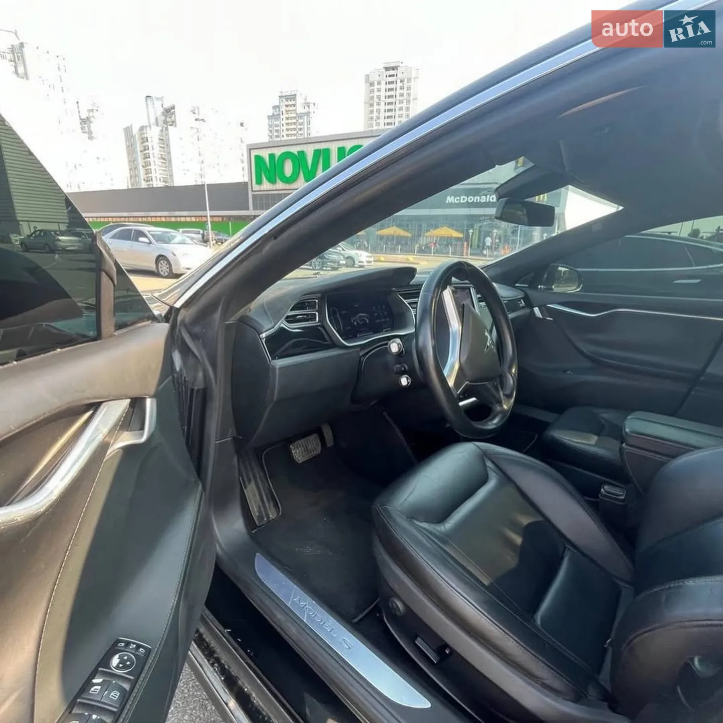 2015 Tesla Model S - мініатюра 3