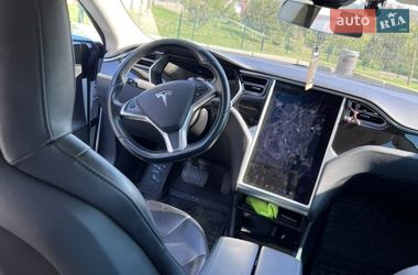 Ліфтбек Tesla Model S 2014 в Шумську