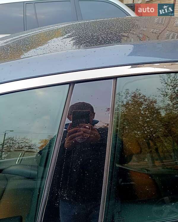 Лифтбек Tesla Model S 2017 в Днепре