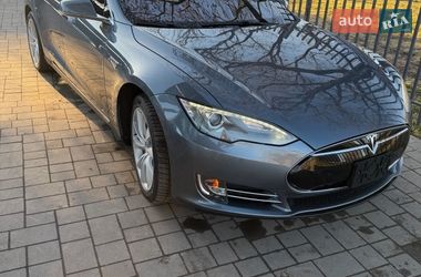 Ліфтбек Tesla Model S 2013 в Кривому Розі