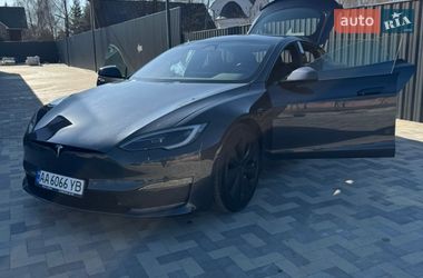 Лифтбек Tesla Model S 2023 в Киеве