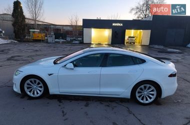 Лифтбек Tesla Model S 2016 в Белой Церкви