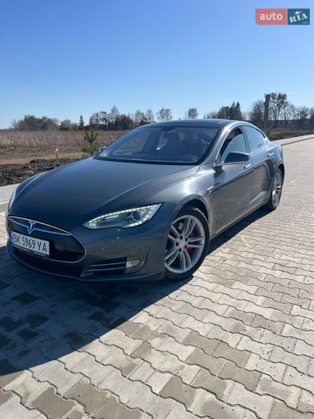 Лифтбек Tesla Model S 2013 в Ровно фото 3 Лифтбек Tesla Model S 2013 в Ровно