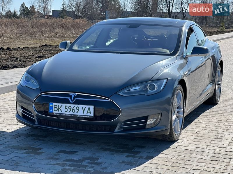 Лифтбек Tesla Model S 2013 в Ровно фото 4 Лифтбек Tesla Model S 2013 в Ровно