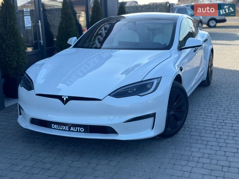 Ліфтбек Tesla Model S 2023 в Івано-Франківську