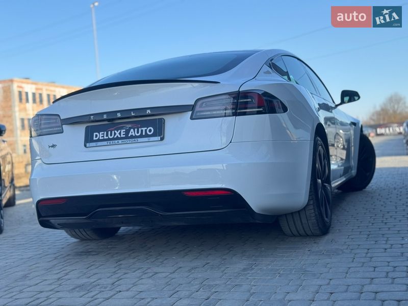 Ліфтбек Tesla Model S 2023 в Івано-Франківську
