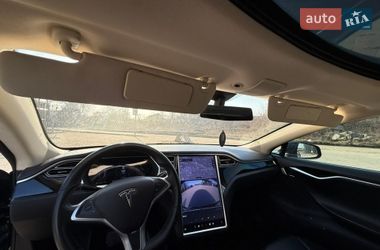 Лифтбек Tesla Model S 2013 в Львове