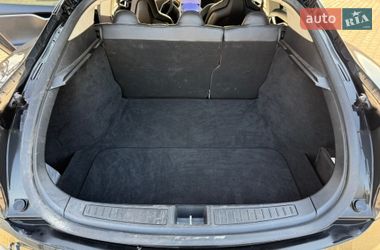 Лифтбек Tesla Model S 2013 в Львове