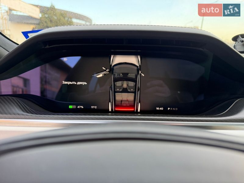 Ліфтбек Tesla Model S 2024 в Запоріжжі