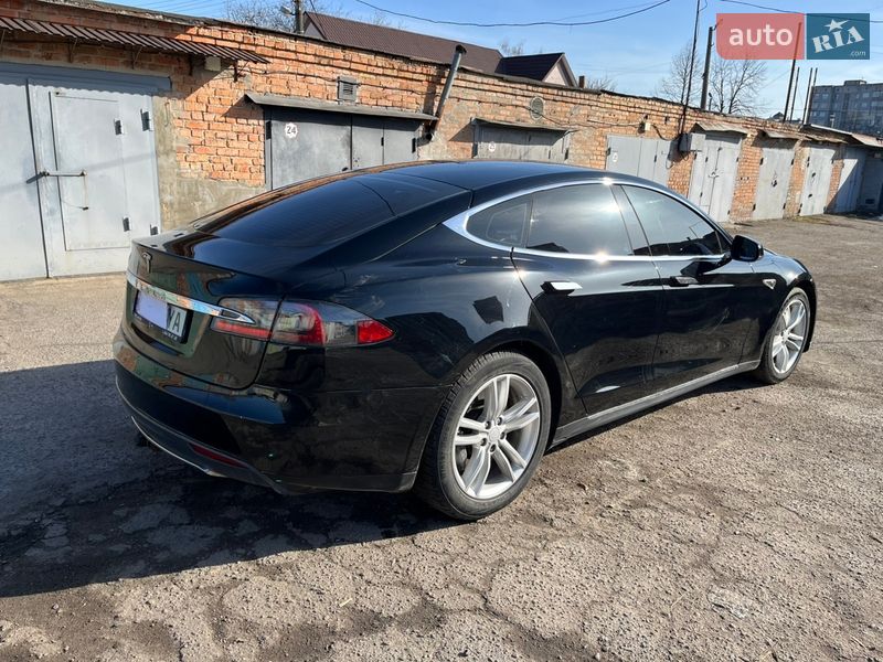 Ліфтбек Tesla Model S 2014 в Білій Церкві