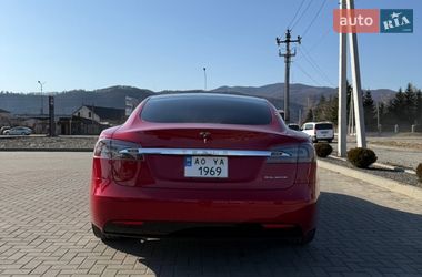 Ліфтбек Tesla Model S 2020 в Хусті