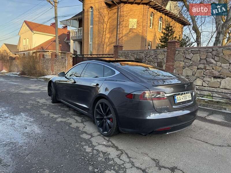 Лифтбек Tesla Model S 2014 в Софиевской Борщаговке фото 17 Лифтбек Tesla Model S 2014 в Софиевской Борщаговке