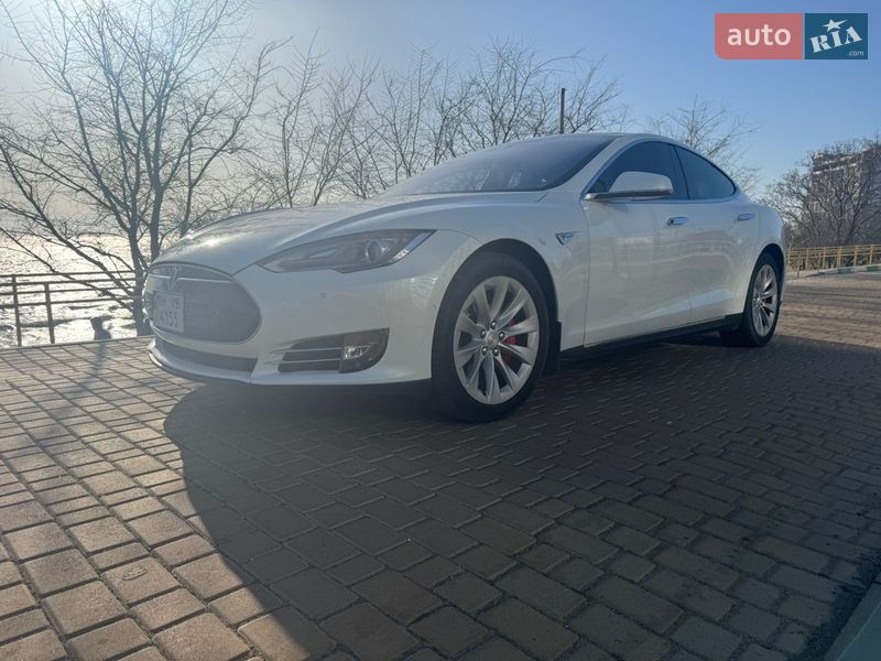 Ліфтбек Tesla Model S 2015 в Чорноморську фото 7 Ліфтбек Tesla Model S 2015 в Чорноморську