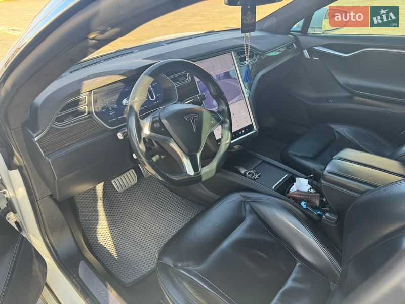 Ліфтбек Tesla Model S 2015 в Чорноморську фото 14 Ліфтбек Tesla Model S 2015 в Чорноморську