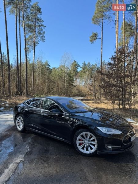 Лифтбек Tesla Model S 2014 в Киеве