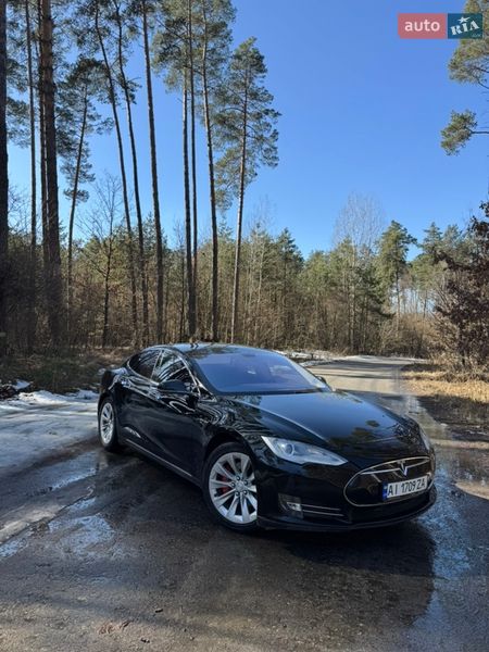 Лифтбек Tesla Model S 2014 в Киеве