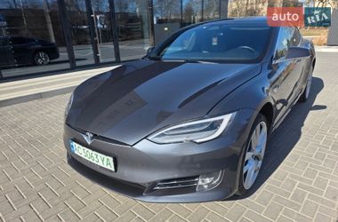 Лифтбек Tesla Model S 2020 в Луцке