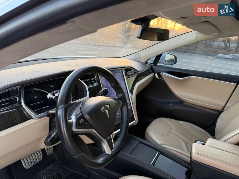 Лифтбек Tesla Model S 2013 в Борисполе фото 14 Лифтбек Tesla Model S 2013 в Борисполе
