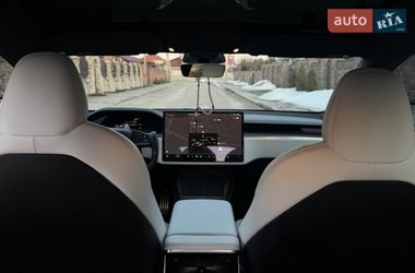 Лифтбек Tesla Model S 2022 в Тернополе