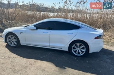 Ліфтбек Tesla Model S 2020 в Києві