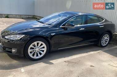 Ліфтбек Tesla Model S 2014 в Києві