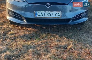 Лифтбек Tesla Model S 2014 в Умани