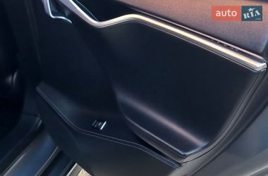 Лифтбек Tesla Model S 2014 в Умани