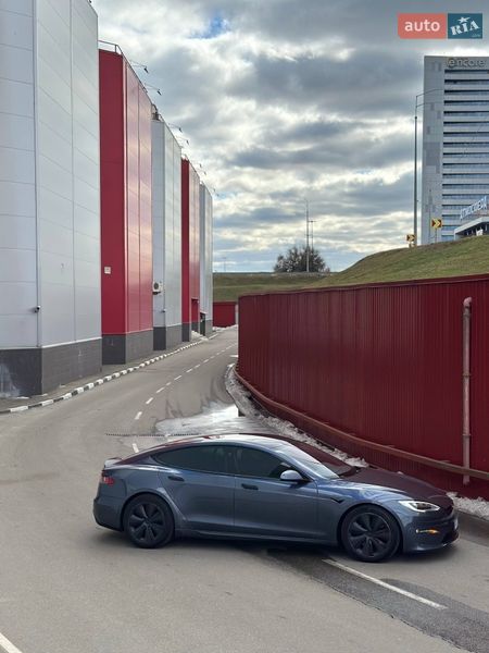 Лифтбек Tesla Model S 2022 в Киеве