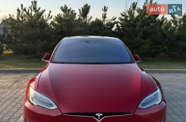 Ліфтбек Tesla Model S 2016 в Одесі