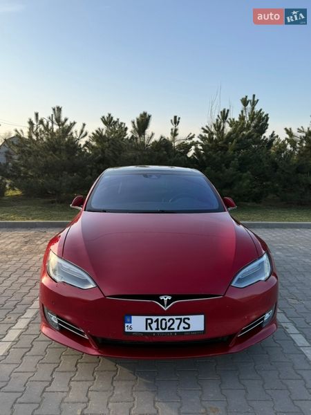 Ліфтбек Tesla Model S 2016 в Одесі фото Ліфтбек Tesla Model S 2016 в Одесі