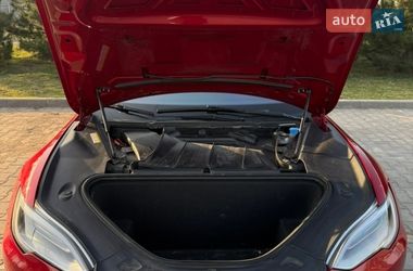 Лифтбек Tesla Model S 2016 в Одессе