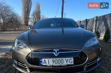Ліфтбек Tesla Model S 2015 в Броварах
