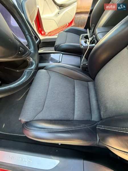 Ліфтбек Tesla Model S 2018 в Києві фото 20 Ліфтбек Tesla Model S 2018 в Києві