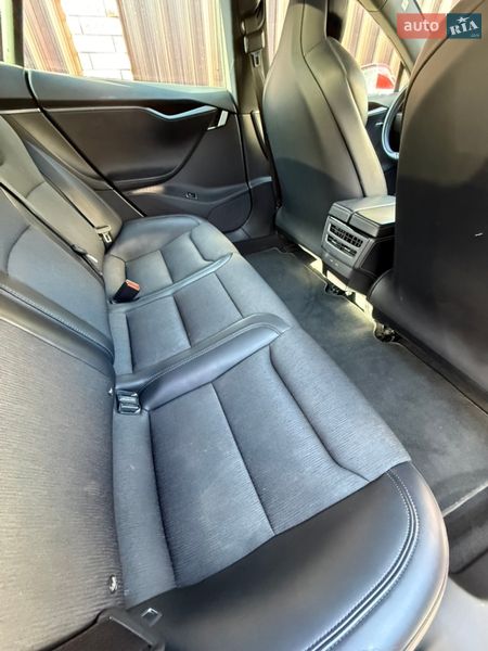 Ліфтбек Tesla Model S 2018 в Києві фото 23 Ліфтбек Tesla Model S 2018 в Києві