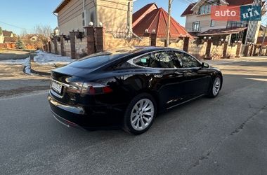 Лифтбек Tesla Model S 2015 в Киеве