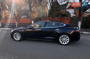 Лифтбек Tesla Model S 2015 в Киеве