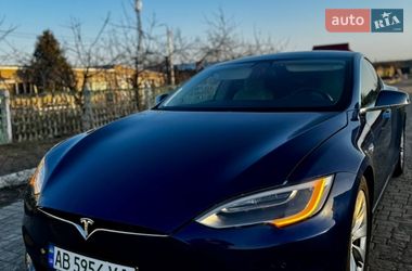 Лифтбек Tesla Model S 2016 в Виннице