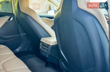 Лифтбек Tesla Model S 2016 в Виннице