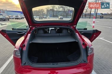 Лифтбек Tesla Model S 2017 в Одессе