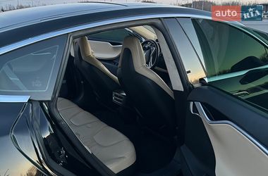 Лифтбек Tesla Model S 2014 в Львове