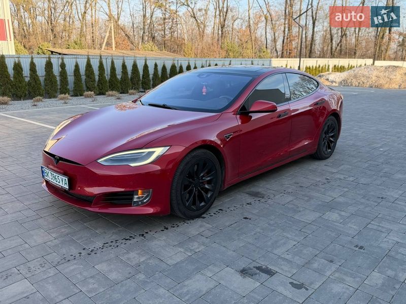 Лифтбек Tesla Model S 2016 в Луцке фото 2 Лифтбек Tesla Model S 2016 в Луцке