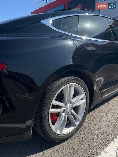 Ліфтбек Tesla Model S 2013 в Рівному