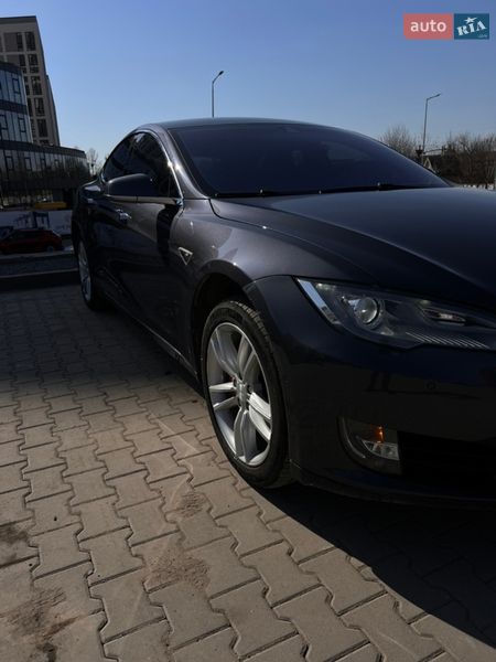 Лифтбек Tesla Model S 2015 в Львове фото 5 Лифтбек Tesla Model S 2015 в Львове