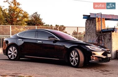 Ліфтбек Tesla Model S 2020 в Кропивницькому