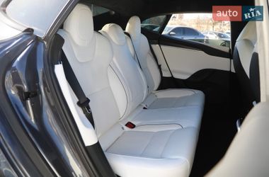 Лифтбек Tesla Model S 2022 в Харькове