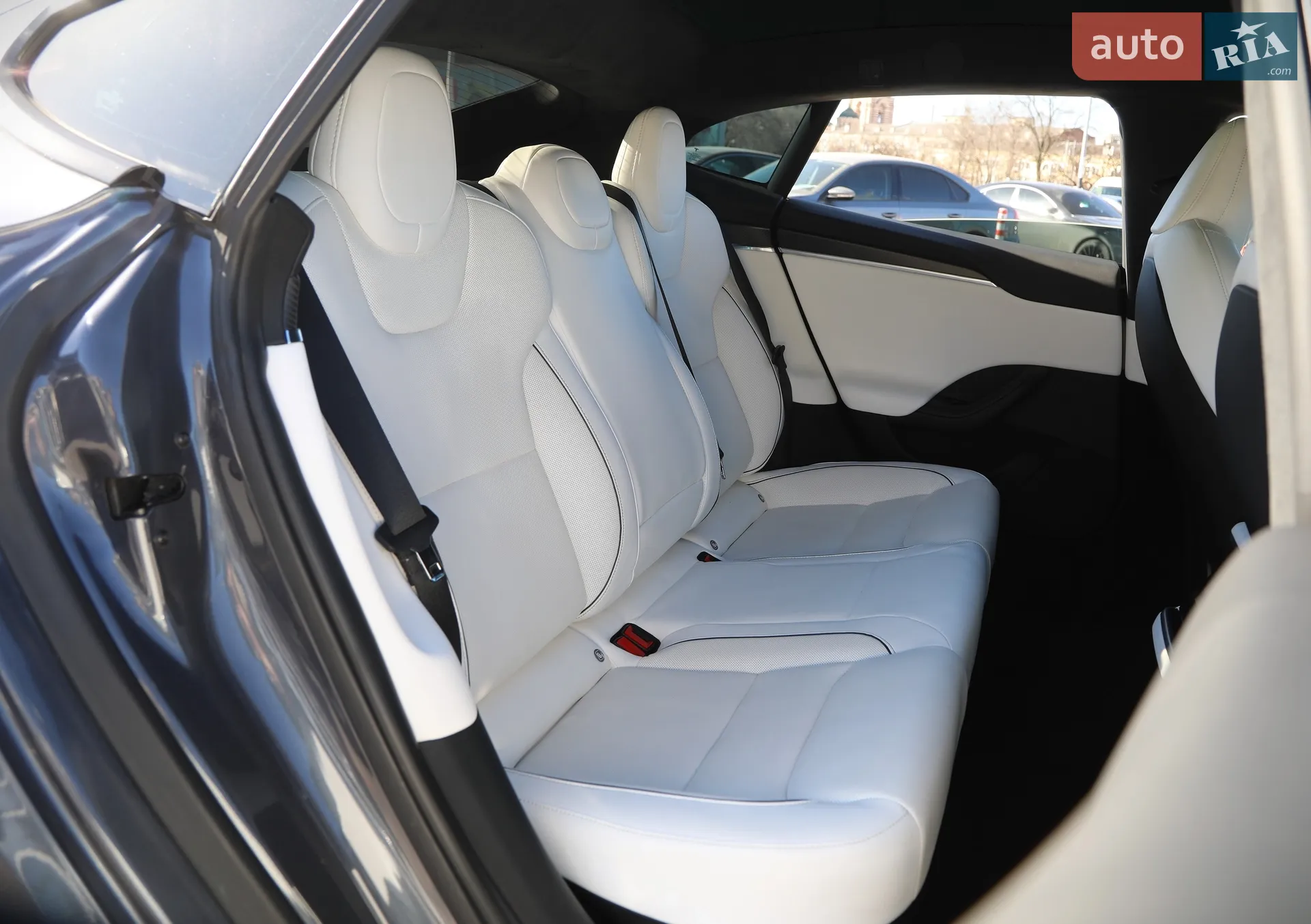 2022 Tesla Model S - мініатюра 14