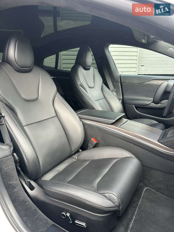 Ліфтбек Tesla Model S 2022 в Києві