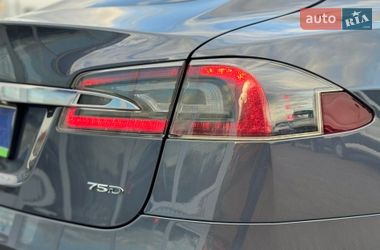 Лифтбек Tesla Model S 2017 в Киеве