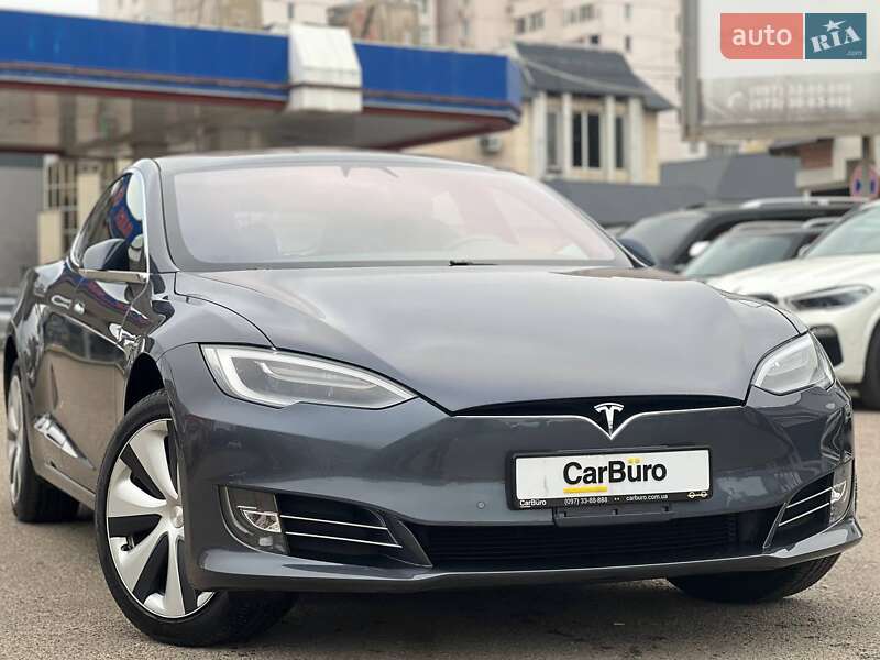 Лифтбек Tesla Model S 2020 в Одессе